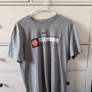 Nike Clemson Tigers Heathered Gray Basketball Performance T-Shirt